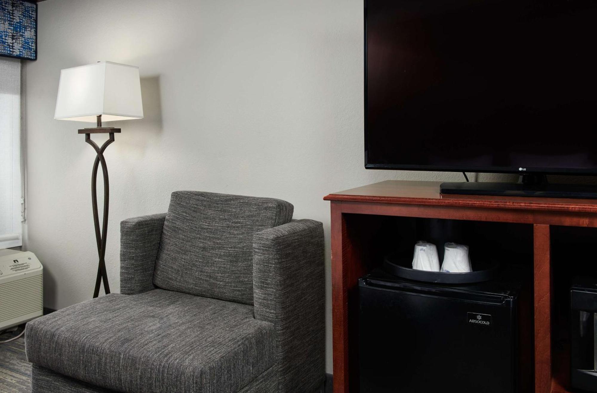 Hampton Inn Atlanta-Cumberland Mall/Cobb Galleria Area Smyrna Dış mekan fotoğraf