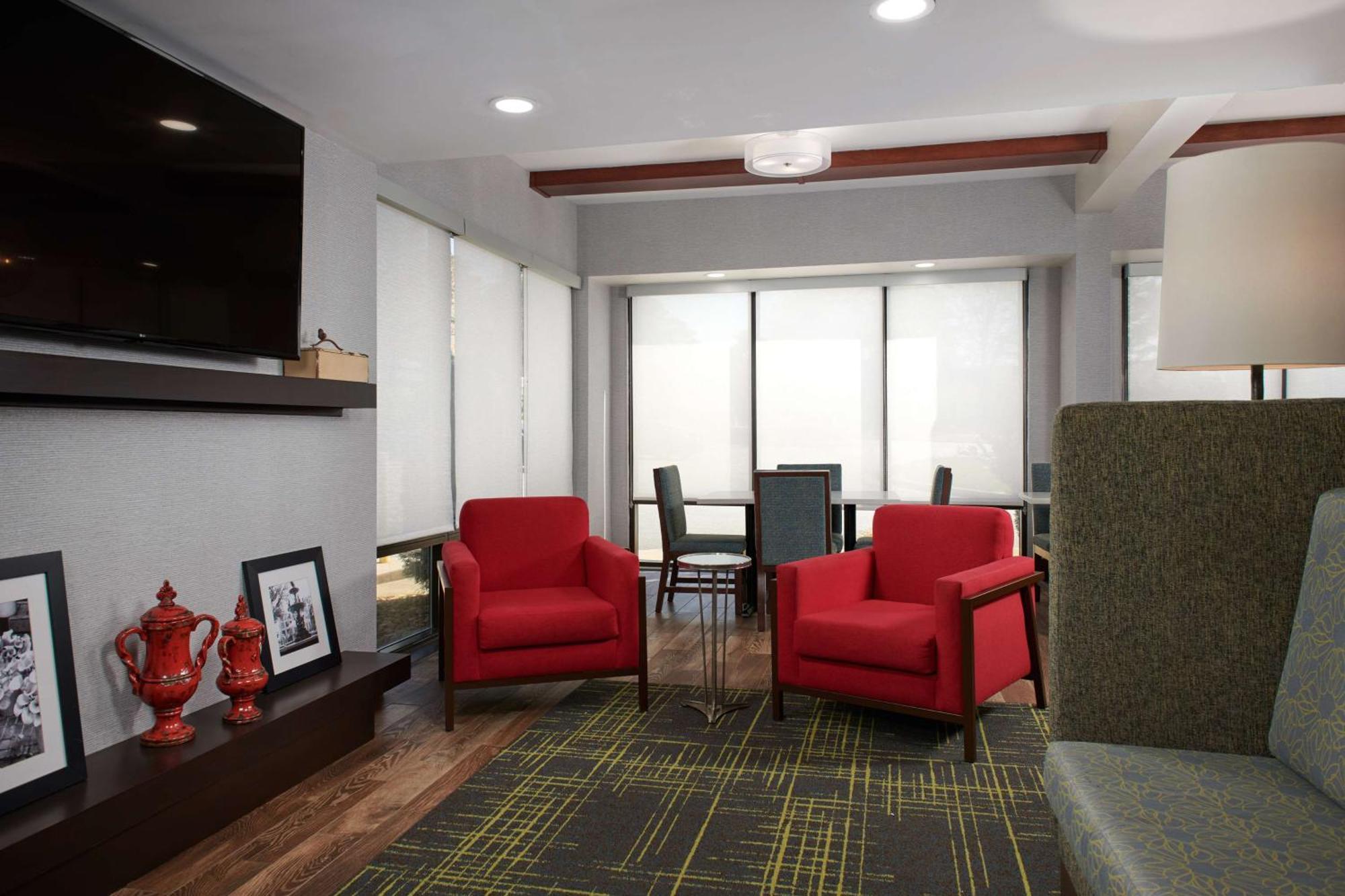 Hampton Inn Atlanta-Cumberland Mall/Cobb Galleria Area Smyrna Dış mekan fotoğraf